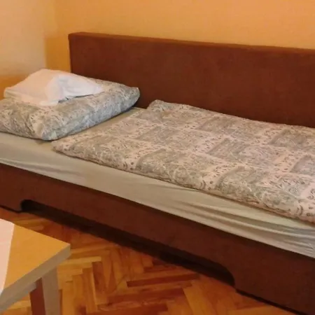 Apartament In Buekfuerd Mit Garten